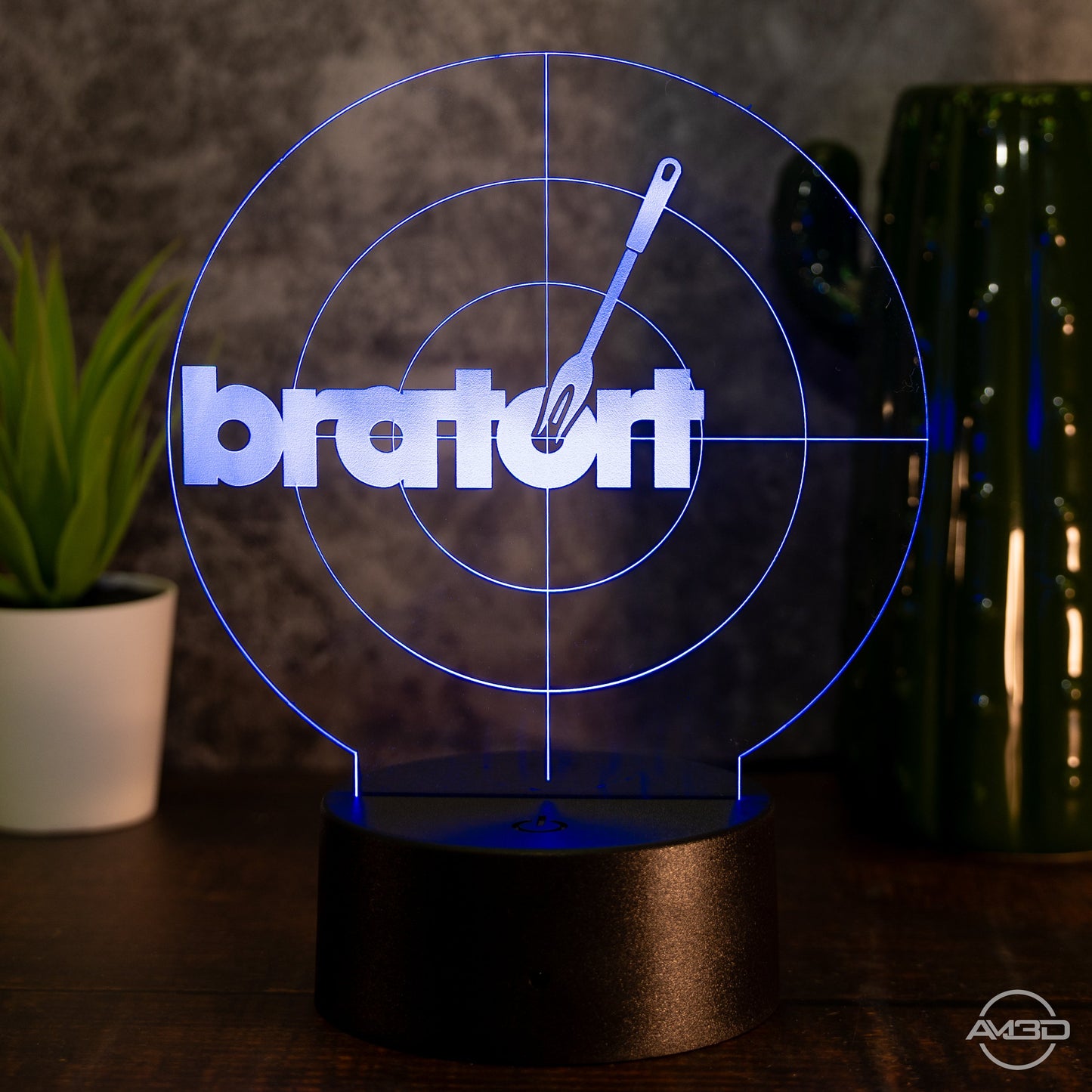 LED - Leuchte „bratort“ – Die humorvolle Grill - Lampe für Krimi - Fans - AM3D Shopmit Kunststoffsockel