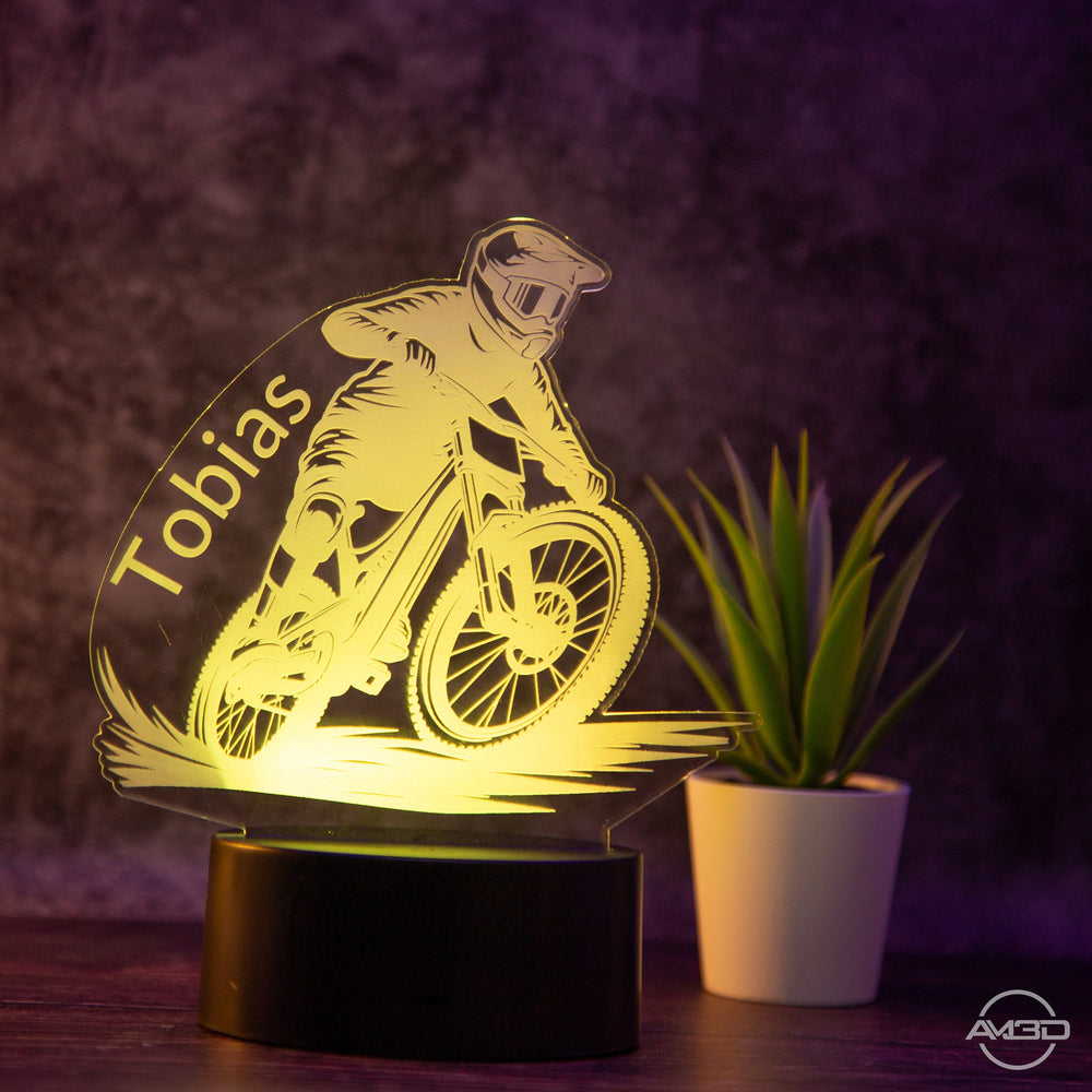 personalisierte Tischlampe Mountainbiker Downhill Nachtlicht fürs Kinderzimmer / Tischlampe LED Acryl - AM3D Shopmit Kunststoffsockel