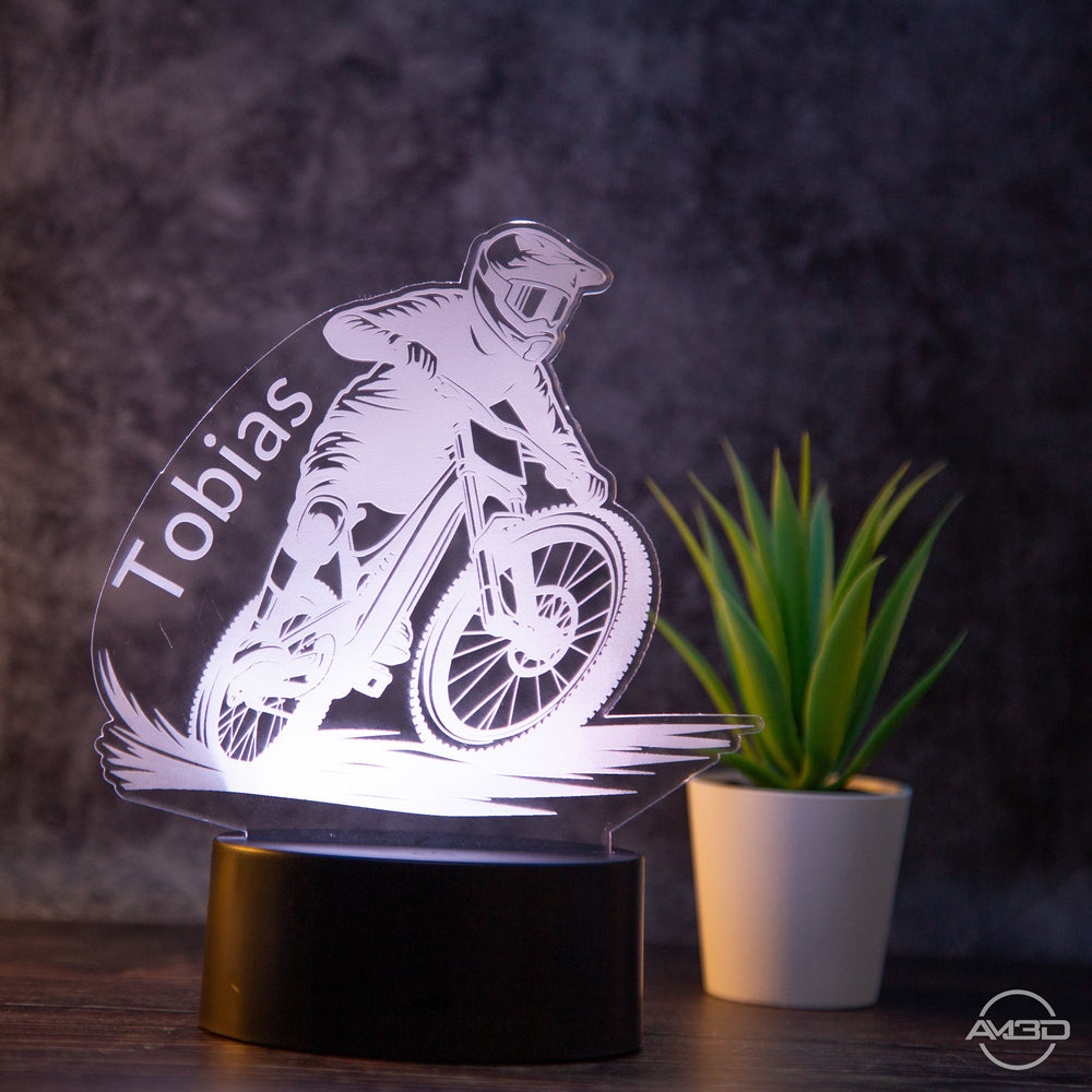 personalisierte Tischlampe Mountainbiker Downhill Nachtlicht fürs Kinderzimmer / Tischlampe LED Acryl - AM3D Shopmit Kunststoffsockel