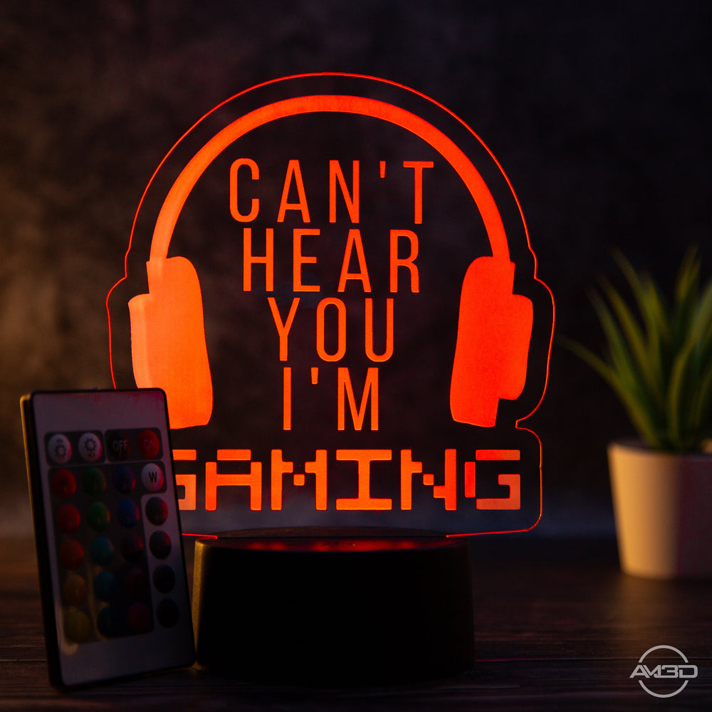 Tischlampe Gaming für Kinderzimmer - I can’t hear you - LED Nachtlicht aus Acryl - AM3D Shopmit Kunststoffsockel