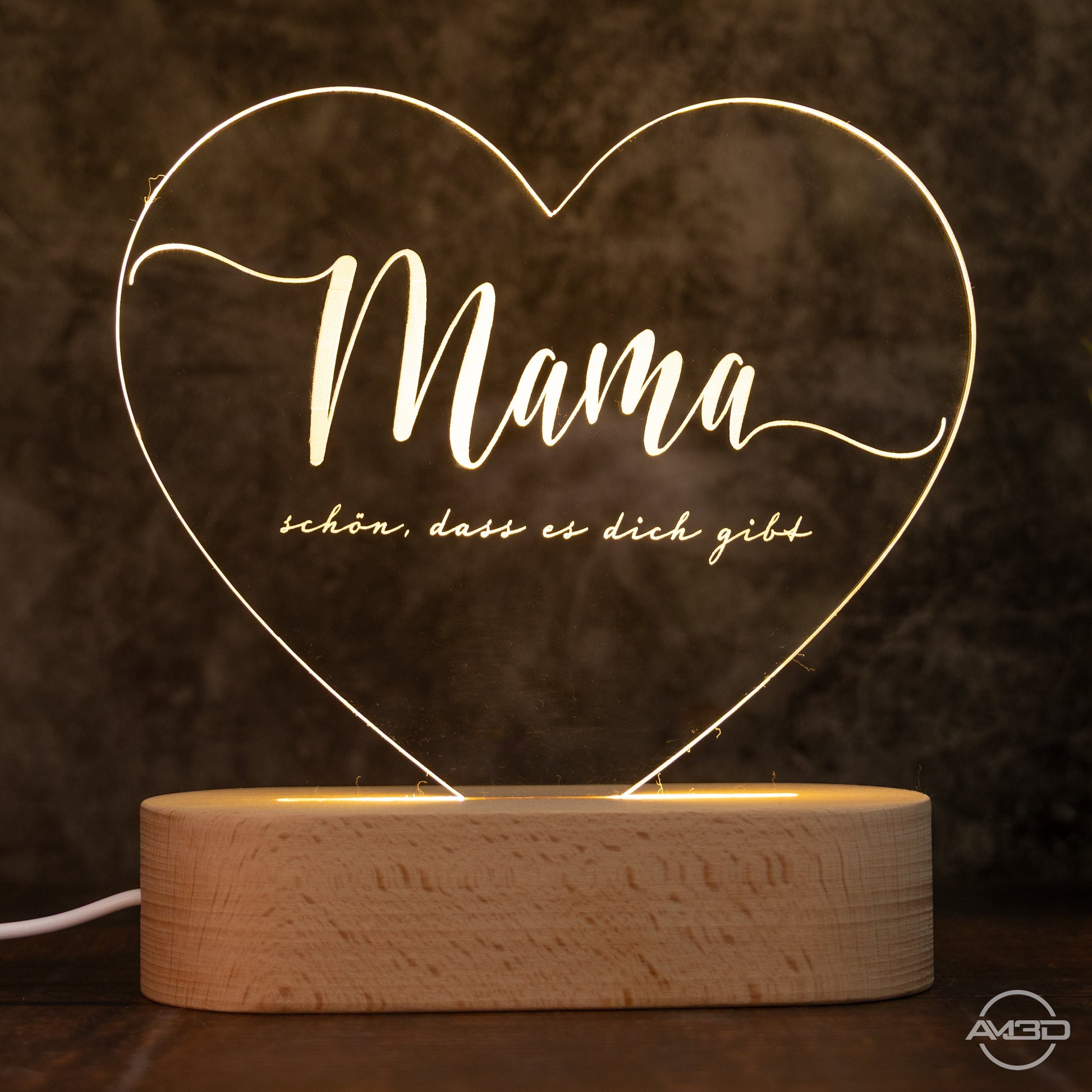 Herzlampe „Mama – schön, dass es dich gibt“ - AM3D Shopmit Holzsockel 15cm