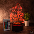 LED Tischlampe aus Acryl - Schneemobild - Das perfekte Geschenk für Schneemobilfahrer! - AM3D Shopmit Kunststoffsockel