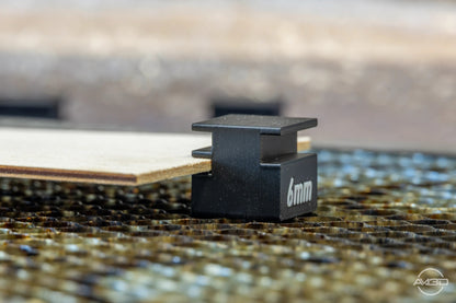 Magnetischer 3 - in - 1 Anschlagwürfel für Laser - Honeycomb / Wabentisch – 3 mm / 4 mm / 6 mm - AM3D Shop