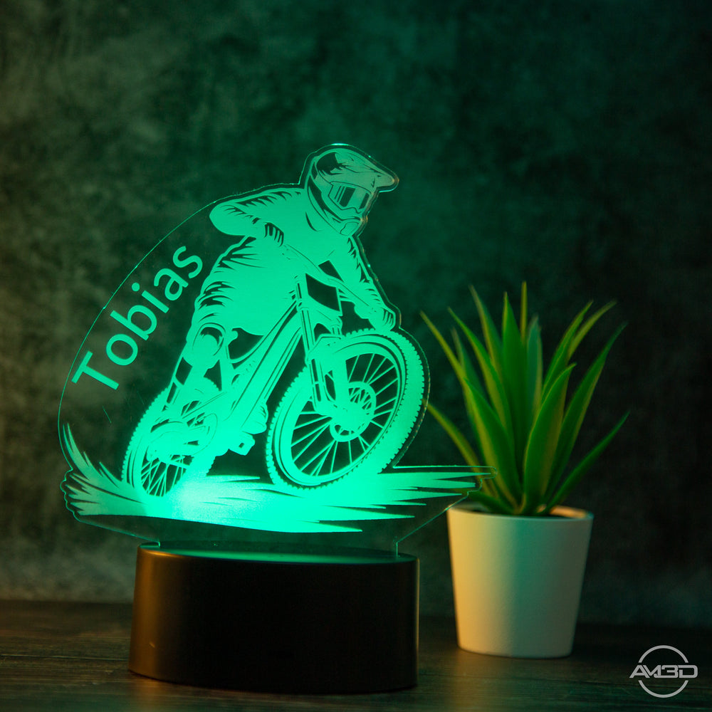 personalisierte Tischlampe Mountainbiker Downhill Nachtlicht fürs Kinderzimmer / Tischlampe LED Acryl - AM3D Shopmit Kunststoffsockel