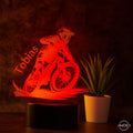 personalisierte Tischlampe Mountainbiker Downhill Nachtlicht fürs Kinderzimmer / Tischlampe LED Acryl - AM3D Shopmit Kunststoffsockel
