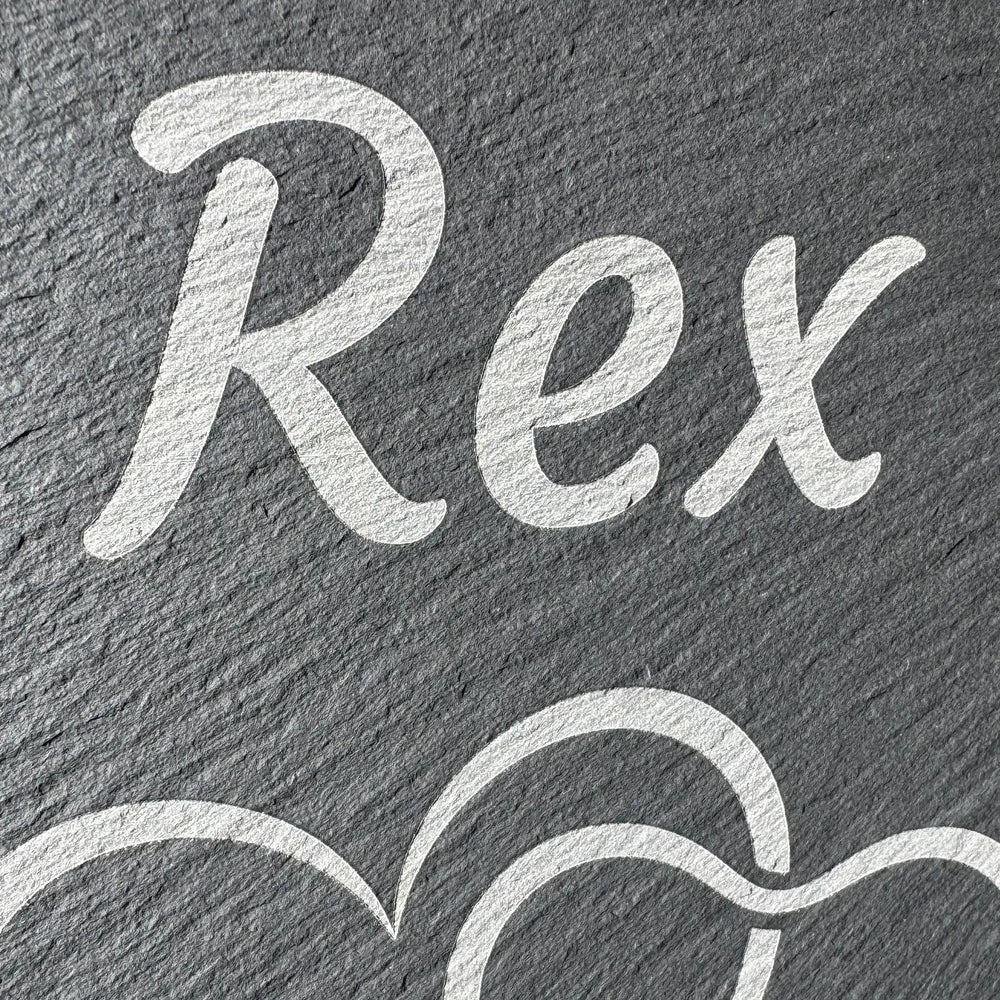 Schiefer - Gedenktafel 30×20 cm mit Foto - Gravur – personalisiert für Haustiere - AM3D Shop