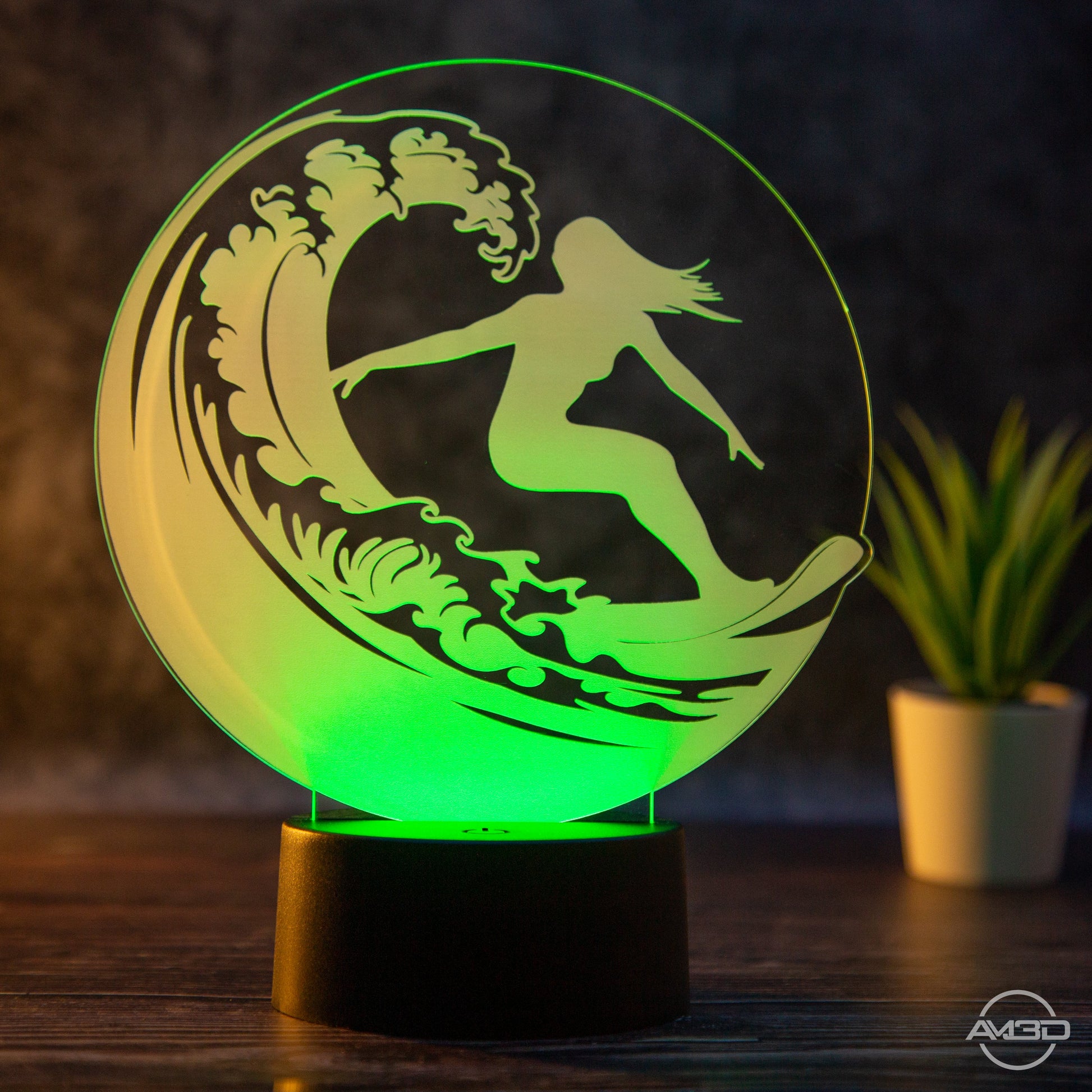Tischlampe aus Acryl mit Surfer - Motiv - Das perfekte Geschenk für Surfer! / surfen/ Surferin/ Surfing - AM3D Shopmit Kunststoffsockel